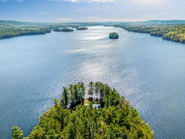 74 Pinewood Point Road, Mount Vernon, ME 04352