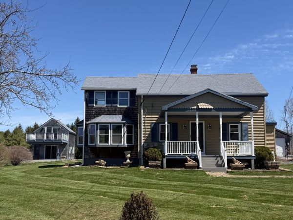 297 Graytown Road, Sedgwick, ME 04676