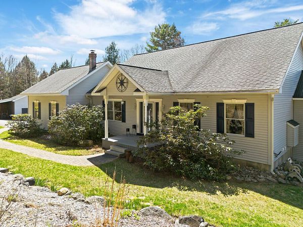 559 Sandy River Road , Fayette, ME 04349