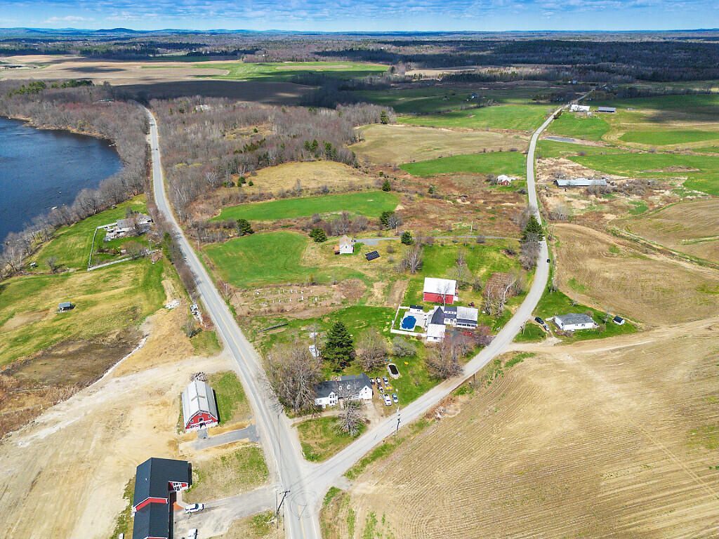 1.3 River Road, Benton, ME 04901 Main Photo