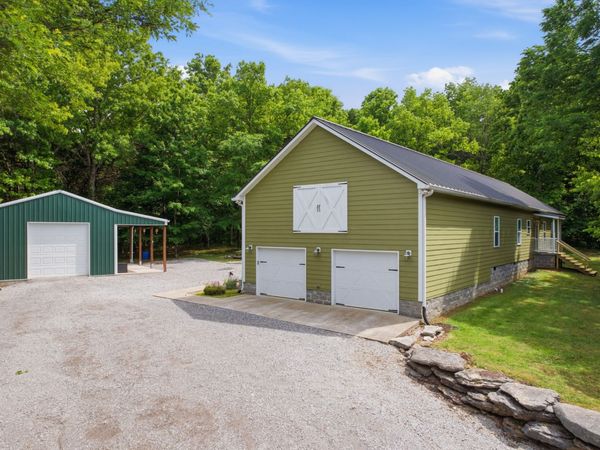 9588 Vaught Rd , Readyville, TN 37149