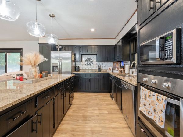 326 Dogwood Dr , Decaturville, TN 38329