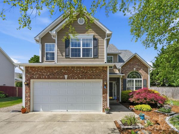 322 Wildbriar Road , Fletcher, NC 28732