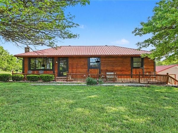300 E Casey Road, Lone Jack, MO 64070