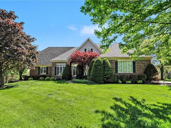 17995 Windsor Drive, Stilwell, KS 66085
