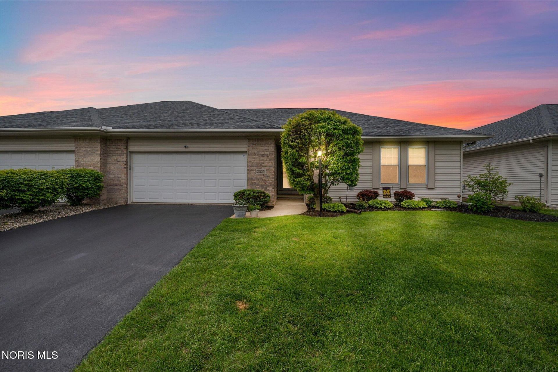 2535 Lake Vista Drive, Toledo, OH 43614 Main Photo