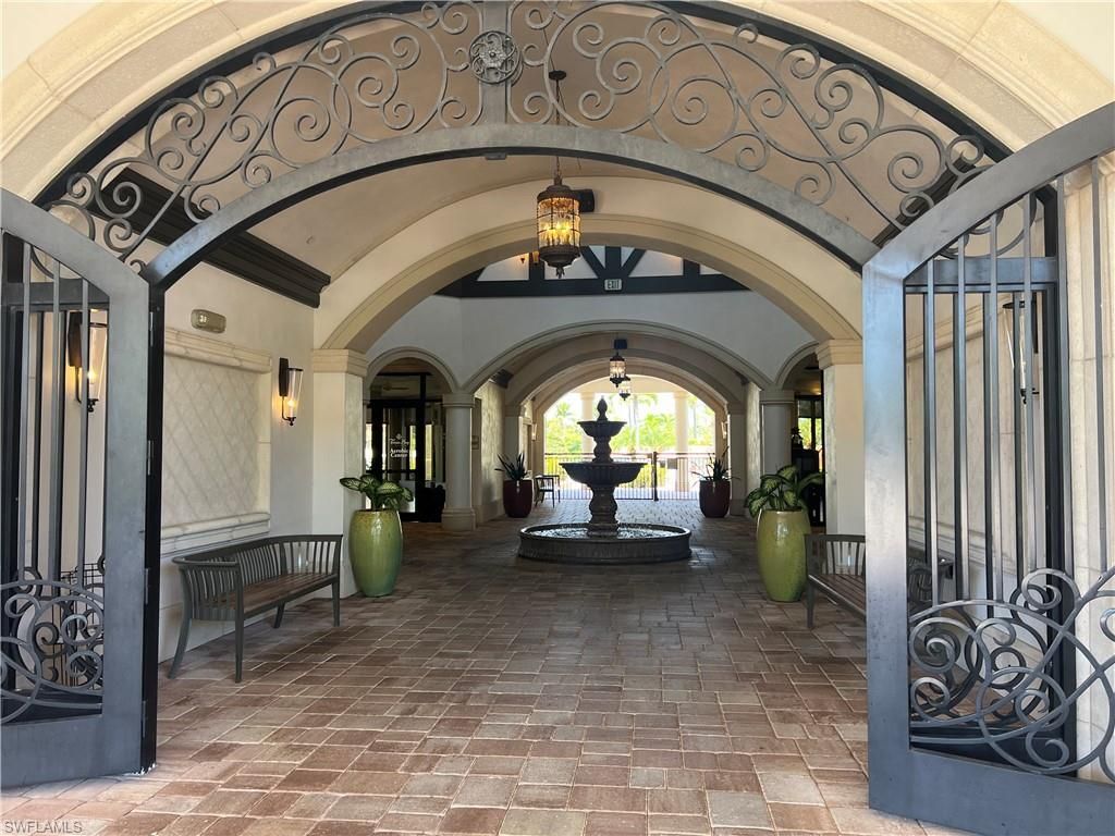 9727 Acqua Ct, Unit 418, Naples, FL 34113 Photo