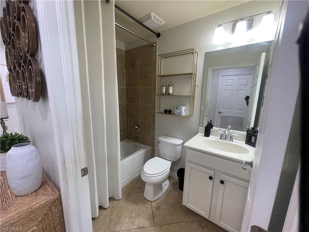 9727 Acqua Ct, Unit 418, Naples, FL 34113 Photo