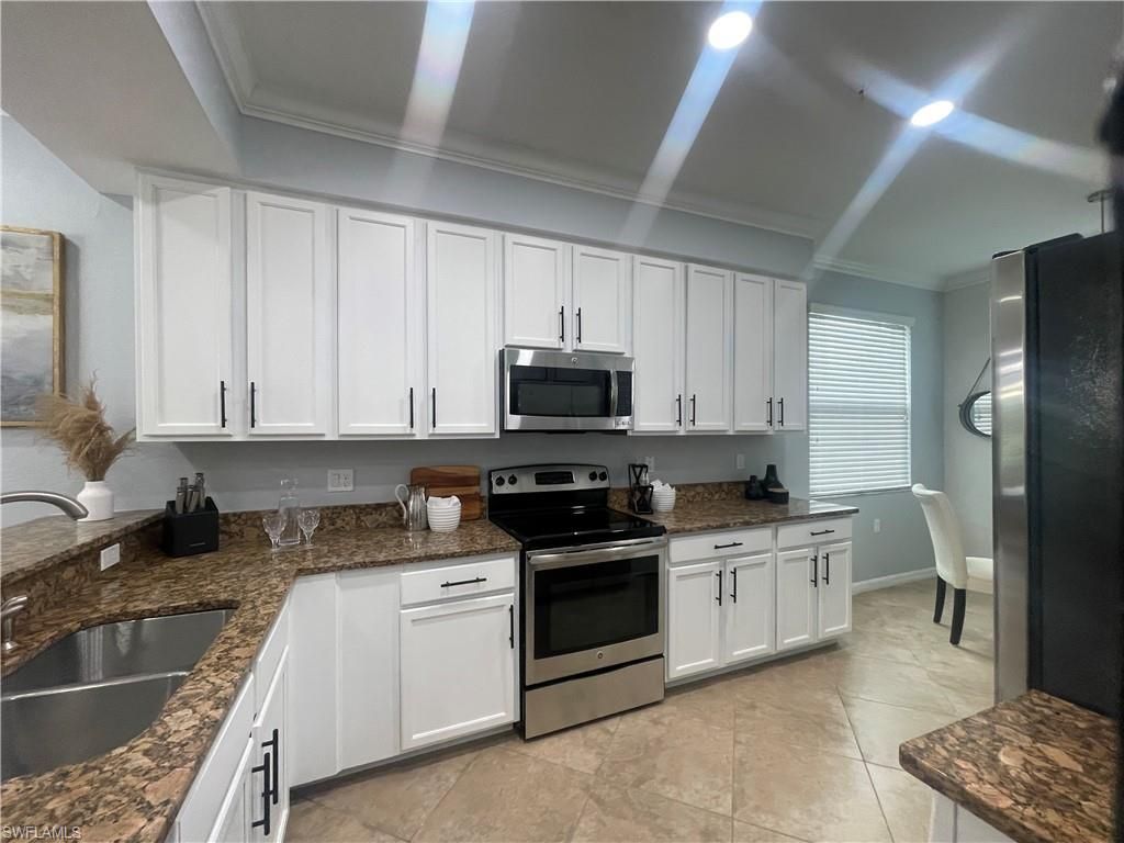 9727 Acqua Ct, Unit 418, Naples, FL 34113 Photo