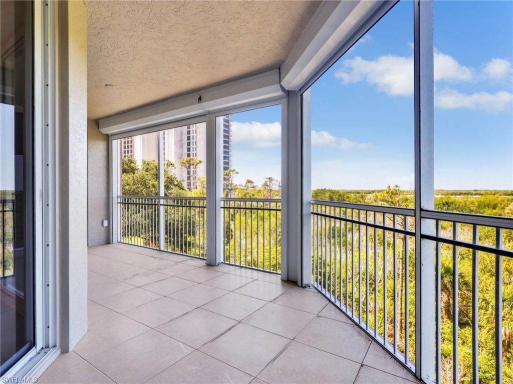 1001 Arbor Lake Dr, Unit 202, Naples, FL 34110 Photo