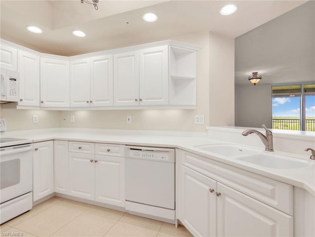 1001 Arbor Lake Dr, Unit 202, Naples, FL 34110 Photo