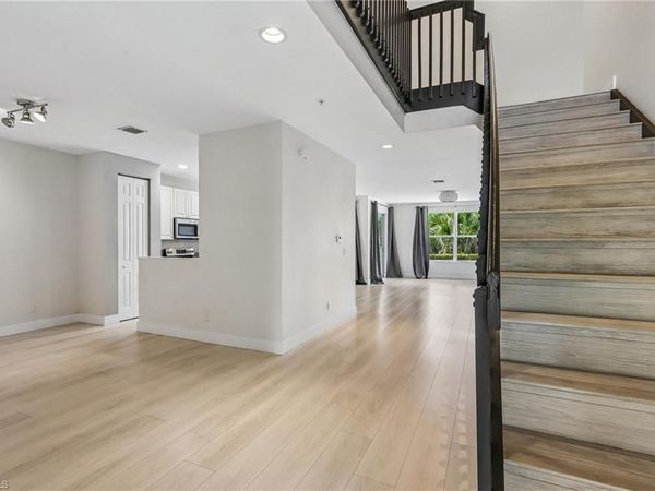 1410 Mariposa CIR , Unit 102, NAPLES, FL 34105