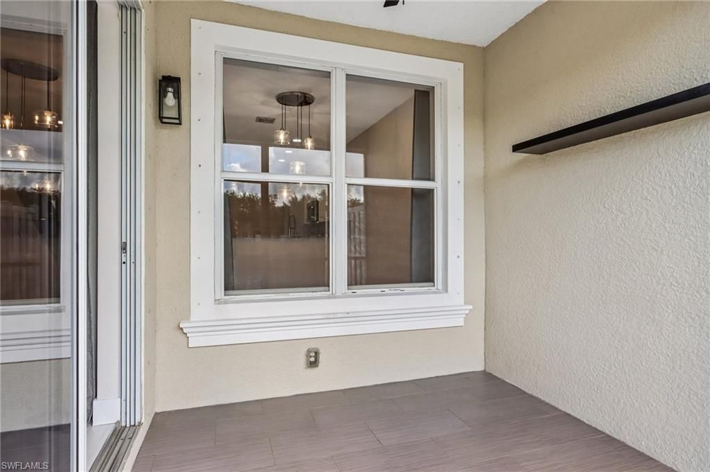 1410 Mariposa Cir, Unit 102, Naples, FL 34105 Photo