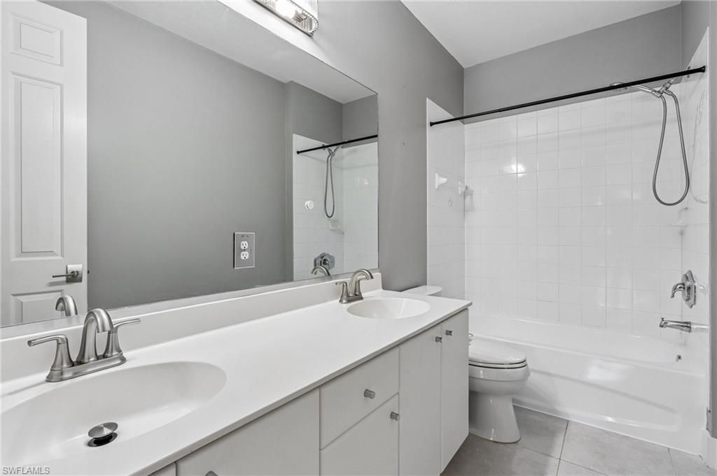 1410 Mariposa Cir, Unit 102, Naples, FL 34105 Photo
