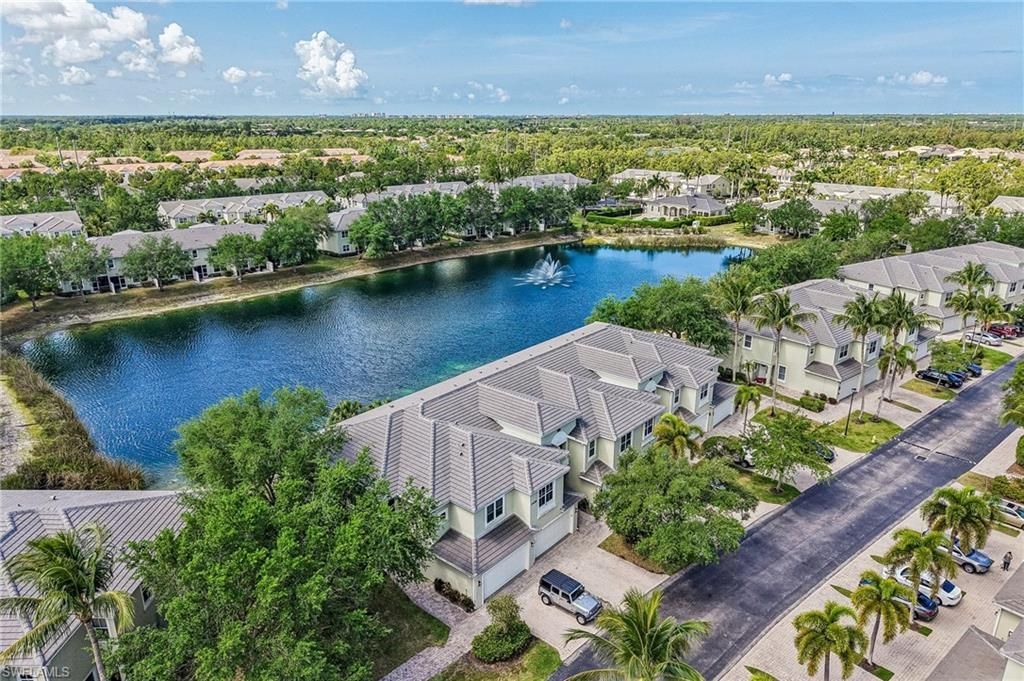 1410 Mariposa Cir, Unit 102, Naples, FL 34105 Photo