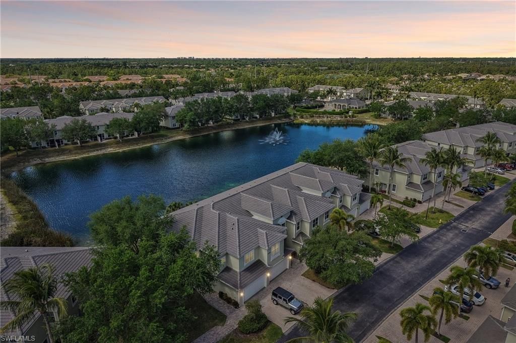 1410 Mariposa Cir, Unit 102, Naples, FL 34105 Photo