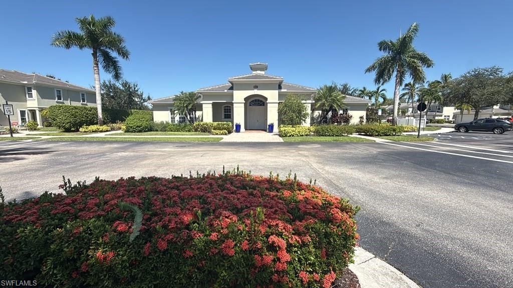 1410 Mariposa Cir, Unit 102, Naples, FL 34105 Photo