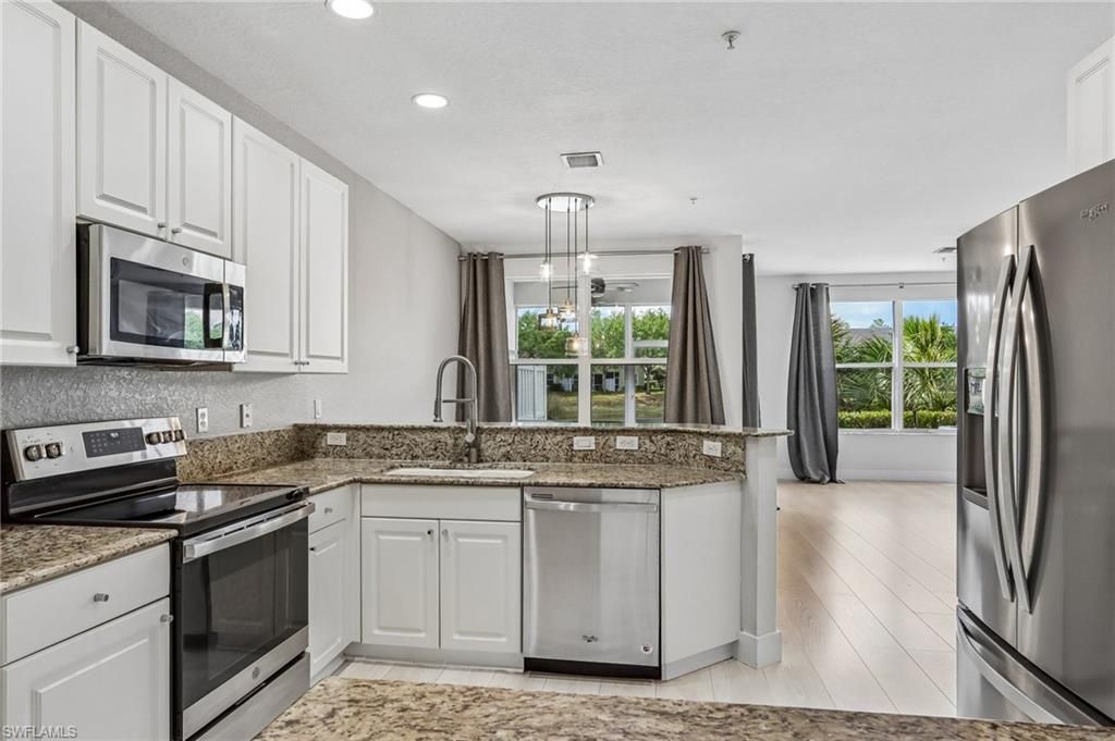 1410 Mariposa Cir, Unit 102, Naples, FL 34105 Photo