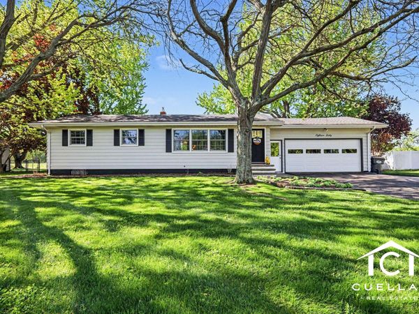 1860 Santa Maria Drive, Stevensville, MI 49127