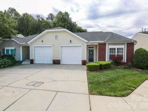 5714 Bradford Lake Lane , Charlotte, NC 28269