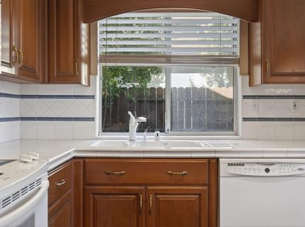 1712 Chilton Dr, Roseville, CA 95747 Photo
