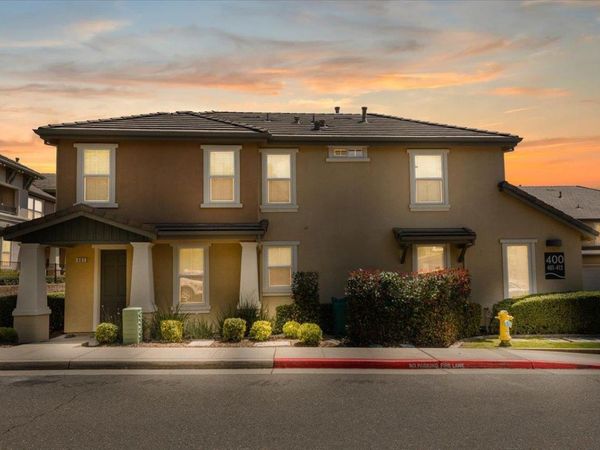 401 Blossom Rock Ln, Folsom, CA 95630