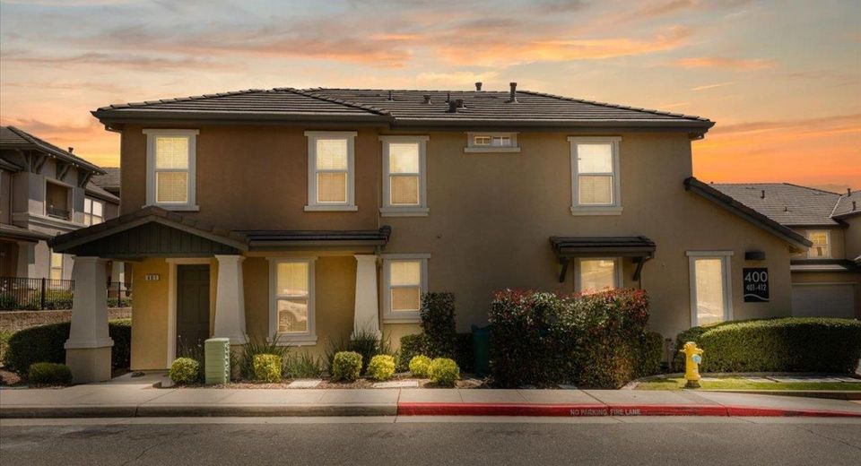 401 Blossom Rock Ln, Folsom, CA 95630 Photo