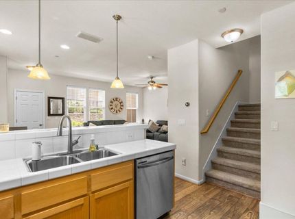 401 Blossom Rock Ln, Folsom, CA 95630 Photo