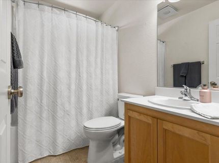 401 Blossom Rock Ln, Folsom, CA 95630 Photo