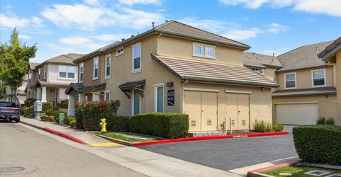 401 Blossom Rock Ln, Folsom, CA 95630 Photo