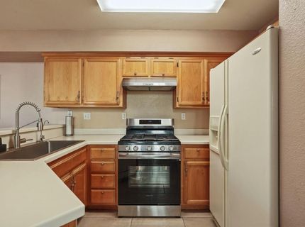 825 Polar Bear Cir, Galt, CA 95632 Photo