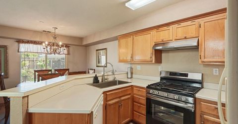 825 Polar Bear Cir, Galt, CA 95632 Photo