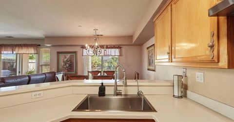 825 Polar Bear Cir, Galt, CA 95632 Photo