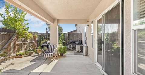825 Polar Bear Cir, Galt, CA 95632 Photo