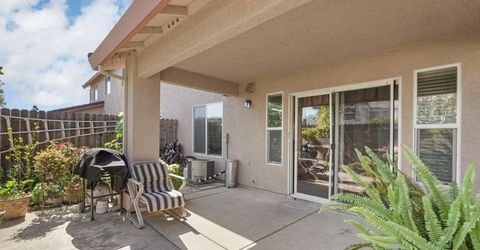 825 Polar Bear Cir, Galt, CA 95632 Photo