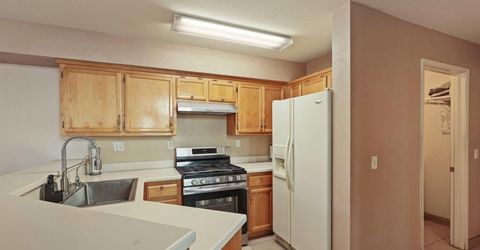825 Polar Bear Cir, Galt, CA 95632 Photo