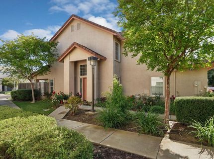 825 Polar Bear Cir, Galt, CA 95632 Photo