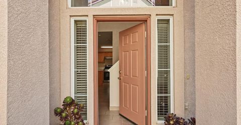 825 Polar Bear Cir, Galt, CA 95632 Photo