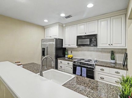 350 Del Verde Cir #6, Unit 6, Sacramento, CA 95833 Photo