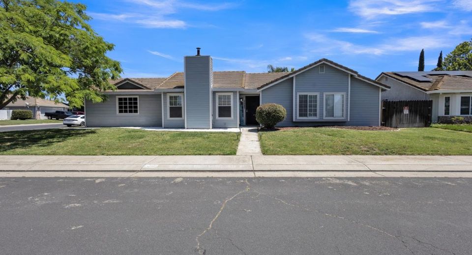 15510 Lottie Way, Lathrop, CA 95330 Photo