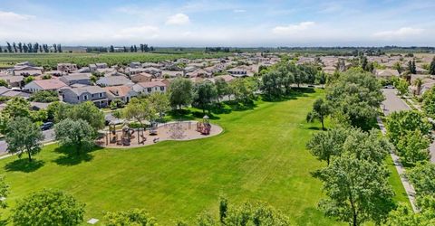 574 Mustang Dr, Oakdale, CA 95361 Photo