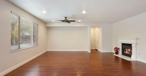 574 Mustang Dr, Oakdale, CA 95361 Photo