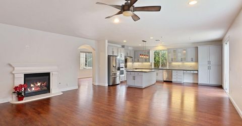 574 Mustang Dr, Oakdale, CA 95361 Photo