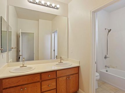 574 Mustang Dr, Oakdale, CA 95361 Photo