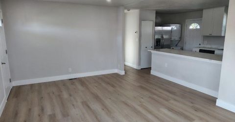 7504 Hazelnut Ln #146, Sacramento, CA 95828 Photo