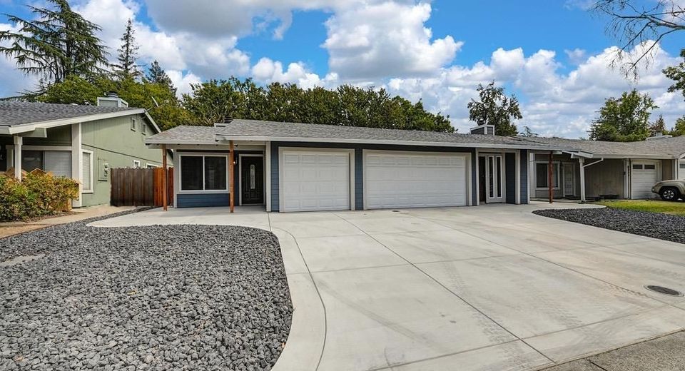 2432-2434 Camino Garden Way, Carmichael, CA 95608 Photo