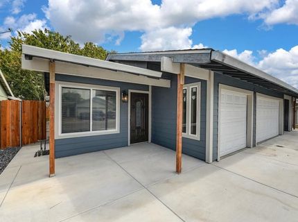 2432-2434 Camino Garden Way, Carmichael, CA 95608 Photo