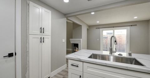 2432-2434 Camino Garden Way, Carmichael, CA 95608 Photo