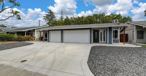 2432-2434 Camino Garden Way, Carmichael, CA 95608 Photo