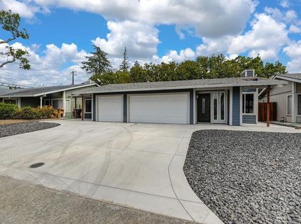 2432-2434 Camino Garden Way, Carmichael, CA 95608 Photo